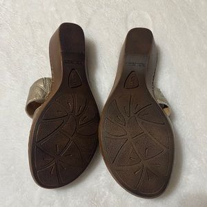 Born Gold Sandals Size 10